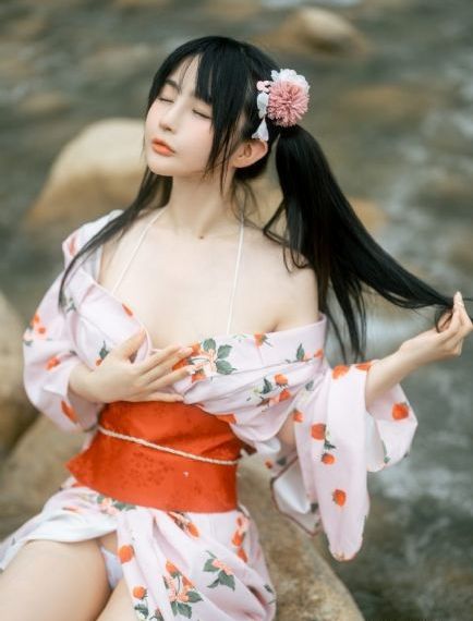 嫩草的香味完整版_1080在线视频播放